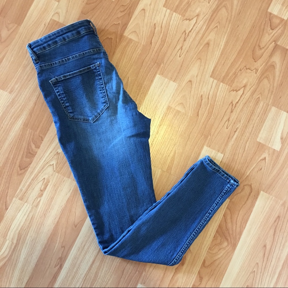 H&M High-Waisted Blue Skinny Jeans